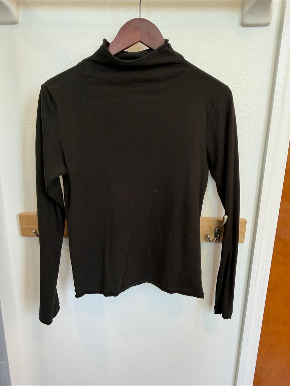 Elizabeth Suzann Black Long-Sleeve Mock Neck Tee Alabama collab